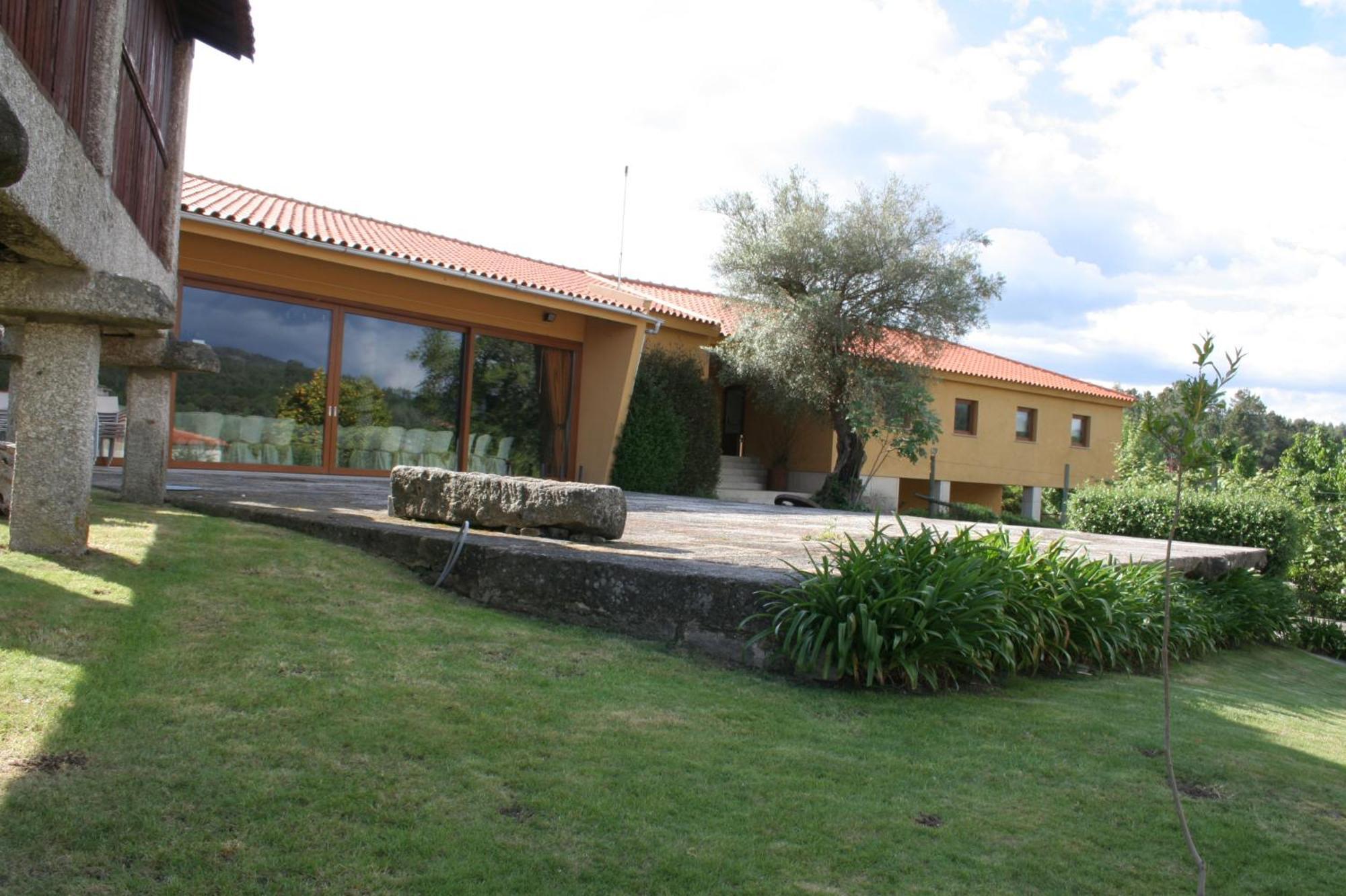 Hotel Rural De Charme Maria Da Fonte Повуа-ди-Ланьозу Экстерьер фото